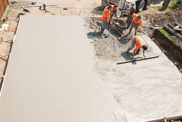 Best Residential Concrete Solutions in La Harpe, IL